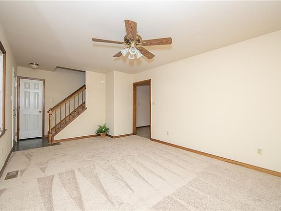 5th image of 25611 Walkers Landing Ct