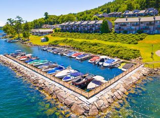 170 Belknap Point Rd APT 16, Gilford, NH 03249