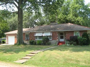 407 N Old Park Rd, Mulberry Grove, IL 62262