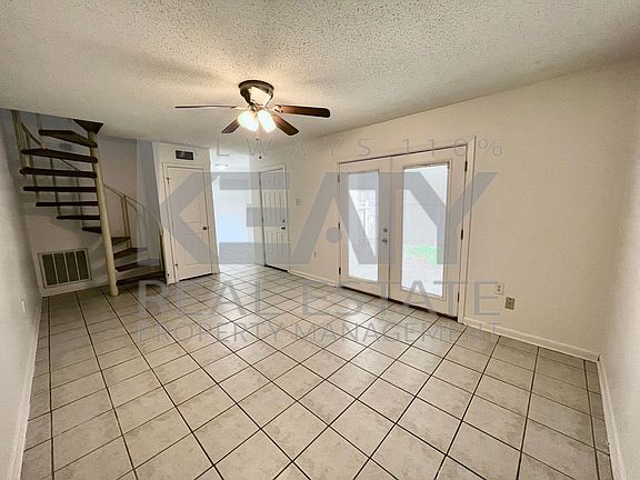 5th image of 510 Fox Run Ave APT 3