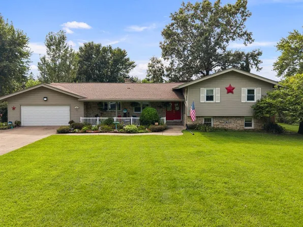 3020 Wisconsin Ave, Davenport, IA 52806