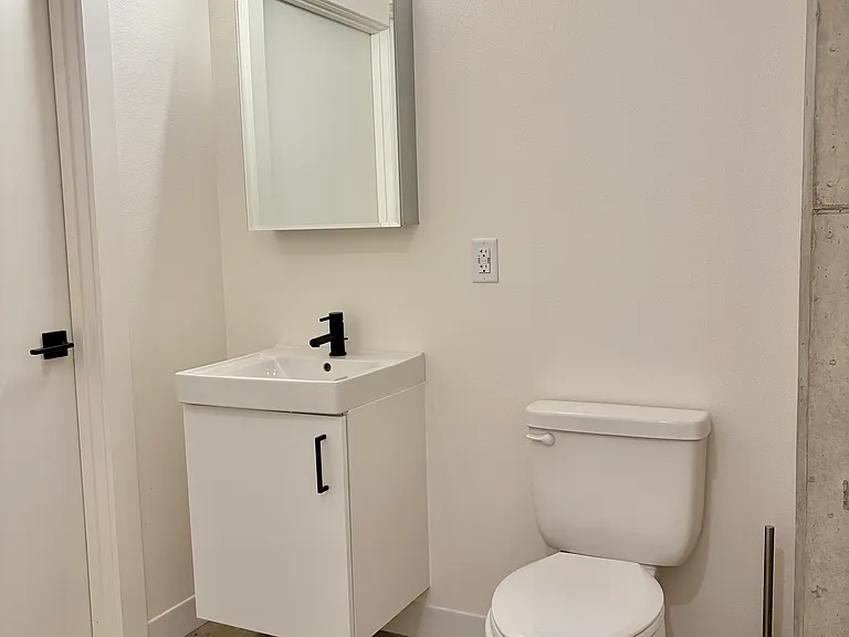 1401 NW 19th Ave #218 — Photo 5