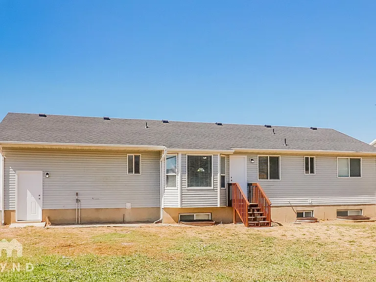 2056 N 1350 W — Photo 15