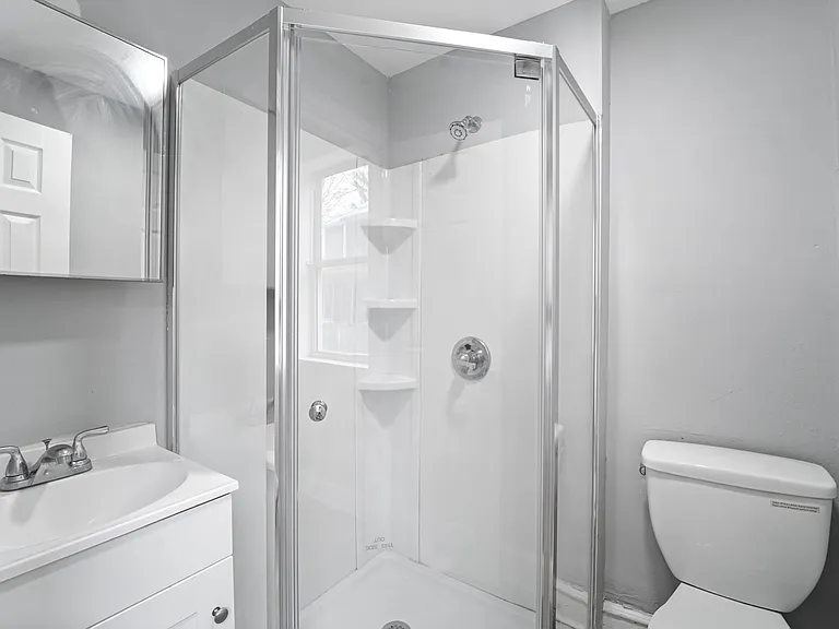 28 Lydia St #1-F — Photo 8