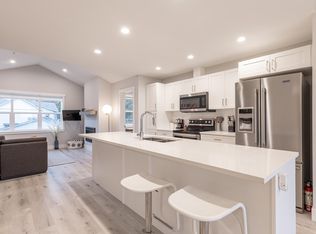 950 Woodsworth Rd #1, Gibsons, BC V0N1V7