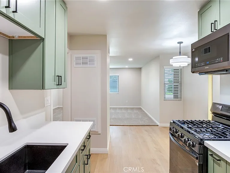 11119 Poplar St #D — Photo 18