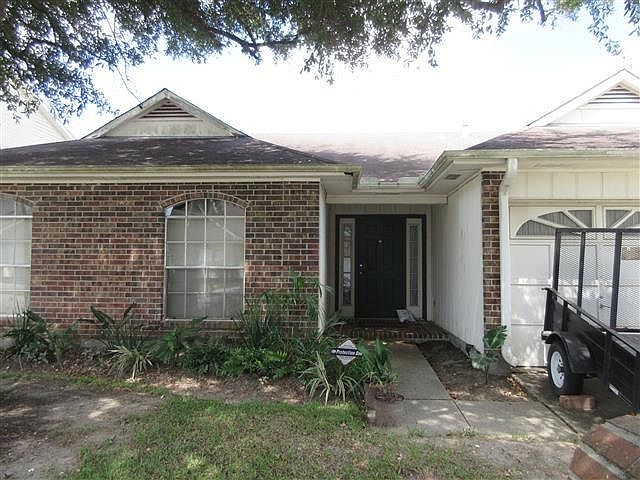 2nd image of 607 Aurora Oaks Dr