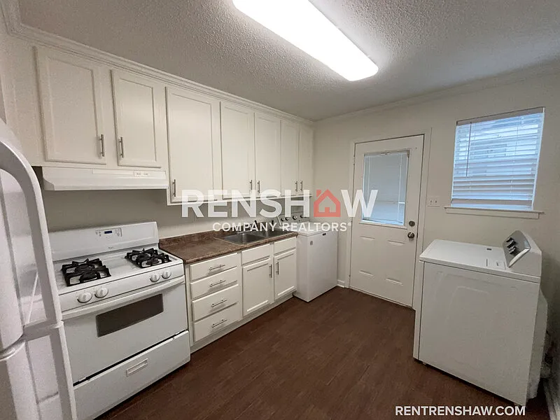 2 bed, 1.0 bath, 900 sqft, $1,195 — Photo 4