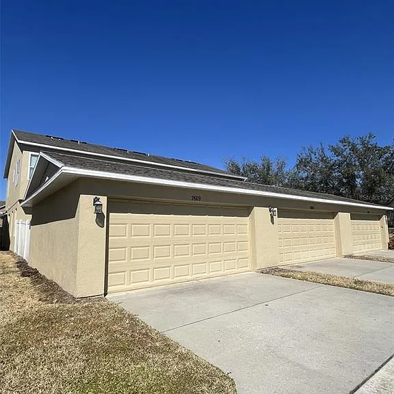 7609 Sutherton Ln — Photo 15