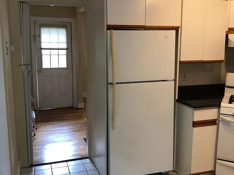 21 Lexington St #1 — Photo 2