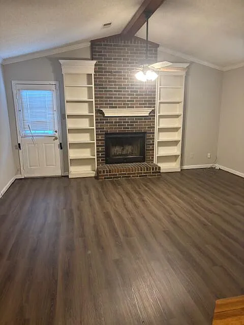 2 bed, 2.0 bath, 932 sqft, $1,200 — Photo 2