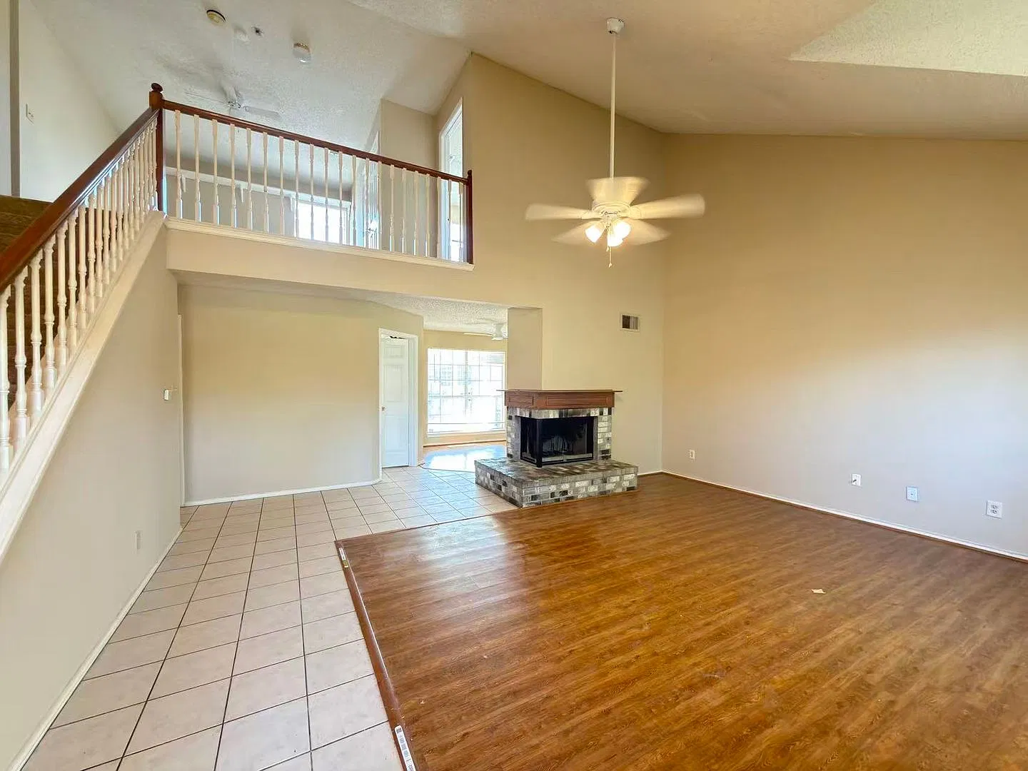Beautifully Maintained 4-Bedroom Home in Garland — Photo 3