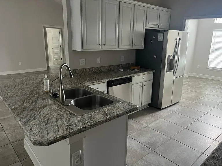 216 Heritage Park Ln — Photo 25