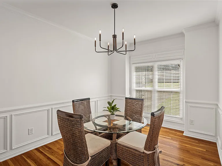 3030 Liverpool Dr — Photo 3