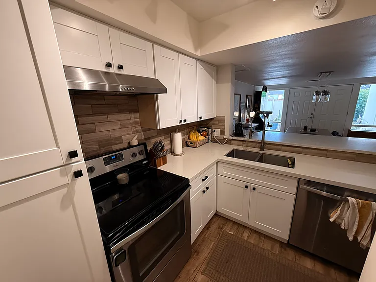 5601 N 79th St #3 — Photo 7