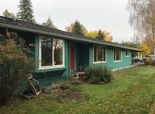 1423 Angelcrest Dr, Medford, OR