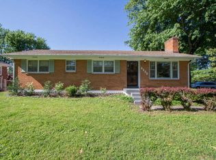 6200 Applegate Ln, Louisville, KY 40219