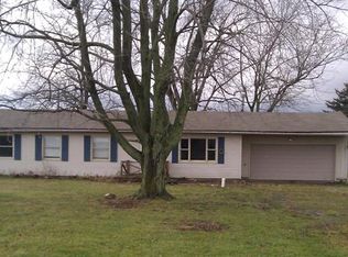 8301 S Center Rd, Muncie, IN 47302