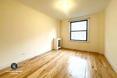 Rented by Coldwell Banker Warburg
