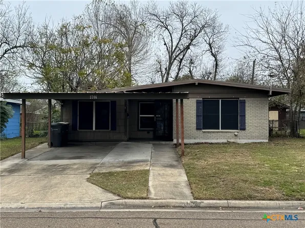 3706 Greenwood St, Victoria, TX 77901