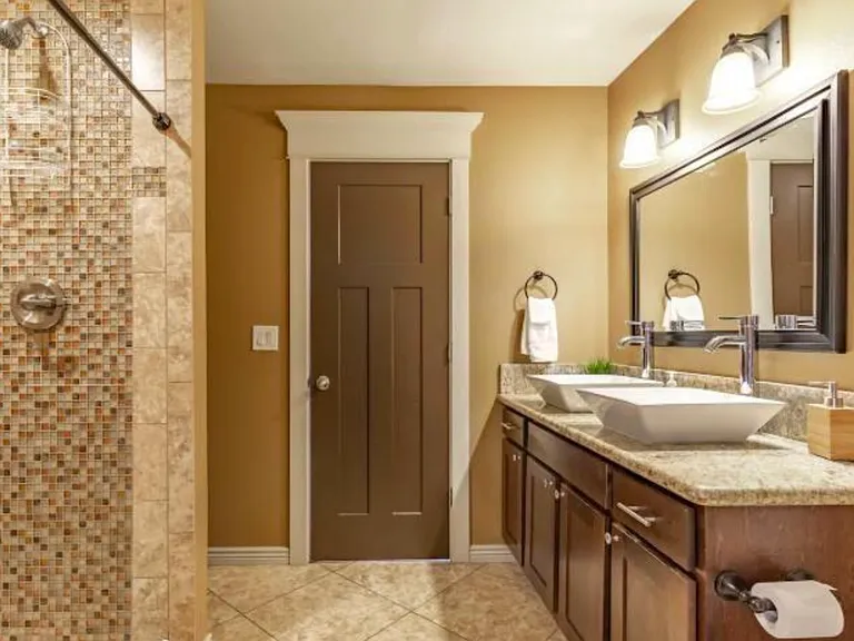 1321 E La Jolla Dr — Photo 12