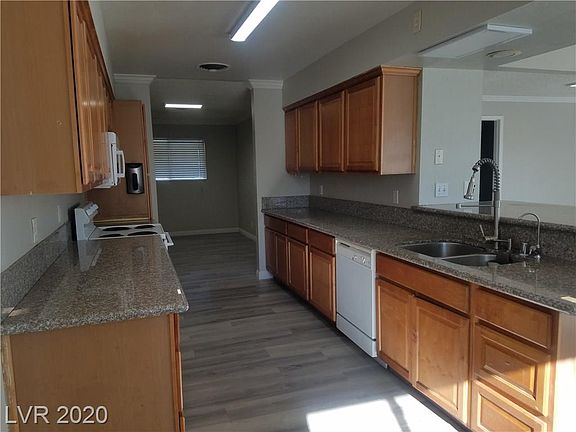 5th image of 5333 W Oakey Blvd