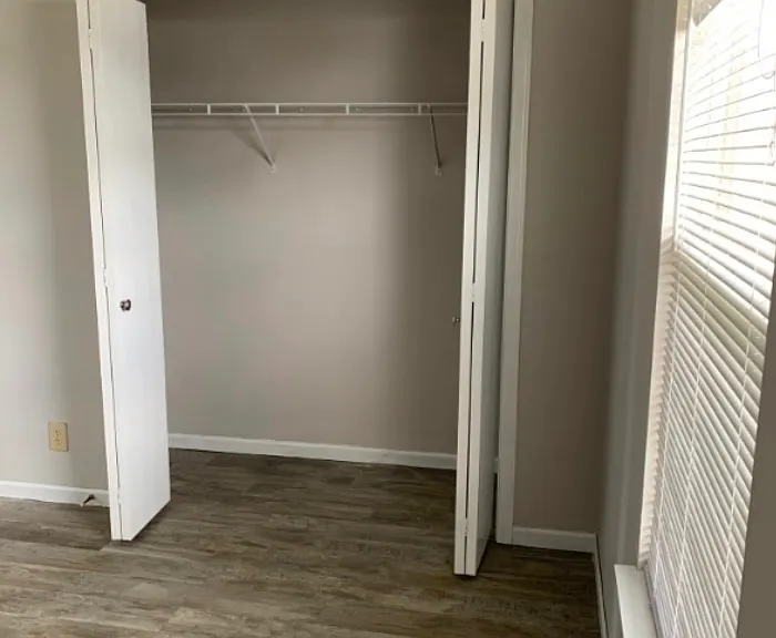 2318 Temple Ct E — Photo 11