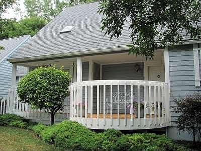 3rd image of 5080 Pebble Brook Dr