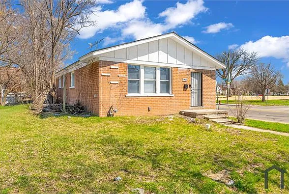 4 bed, 1200 sqft, $1,400 — Photo 3