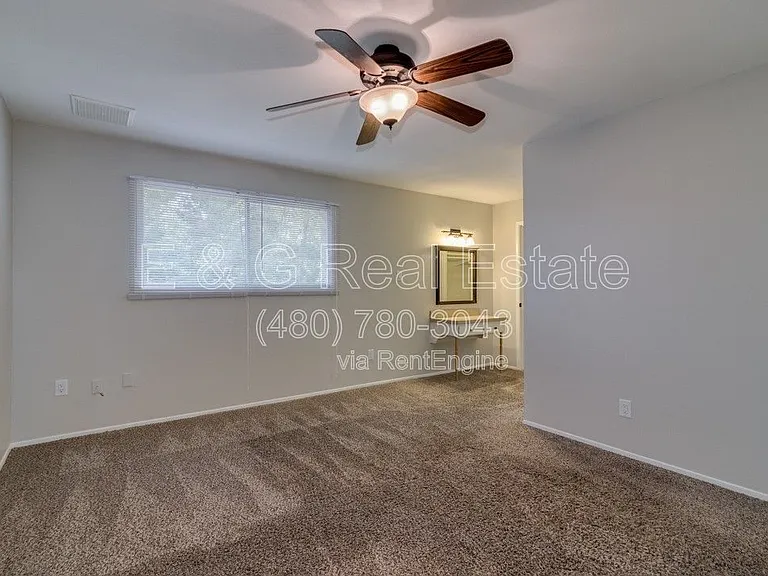 137 E Riviera Dr — Photo 17