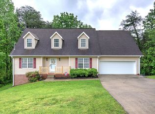 326 Viewmont Dr, Tunnel Hill, GA 30755