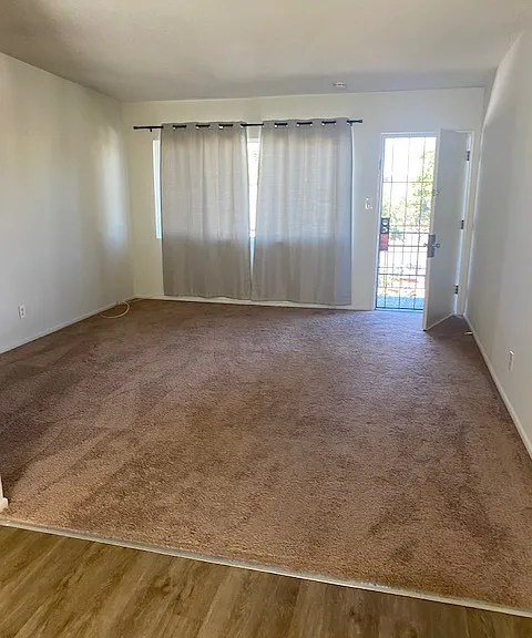 16502 Brighton Ave #7 — Photo 1