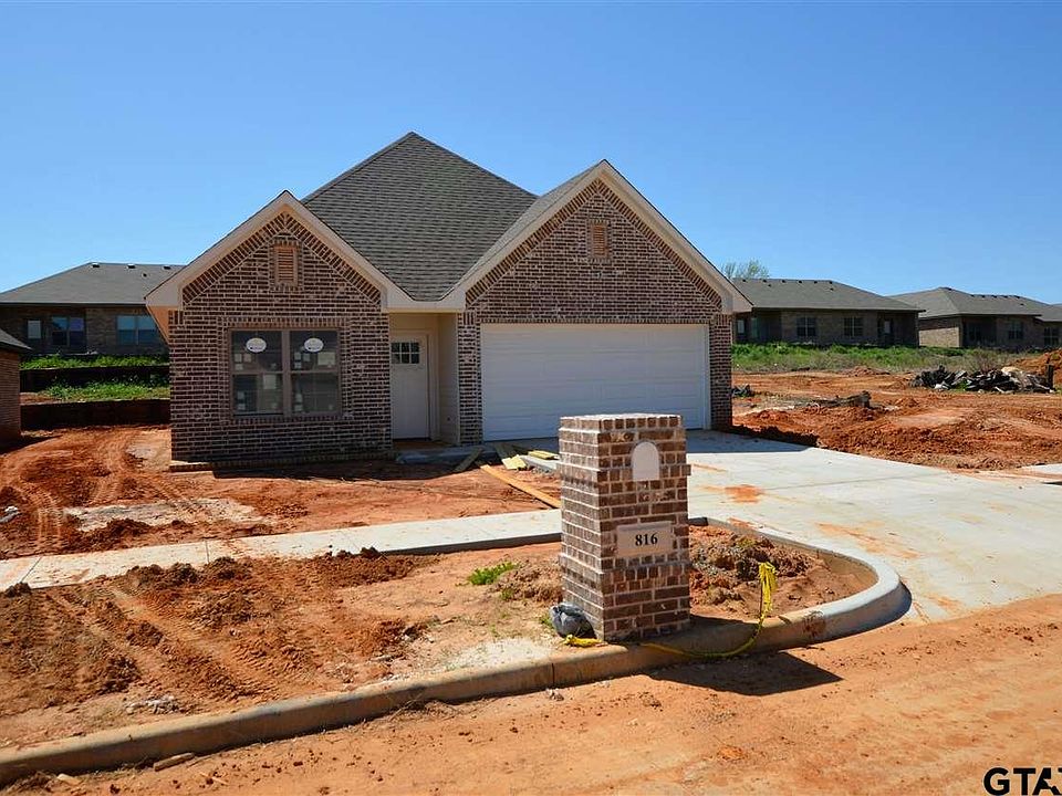1st image of 816 Lindsey Ln