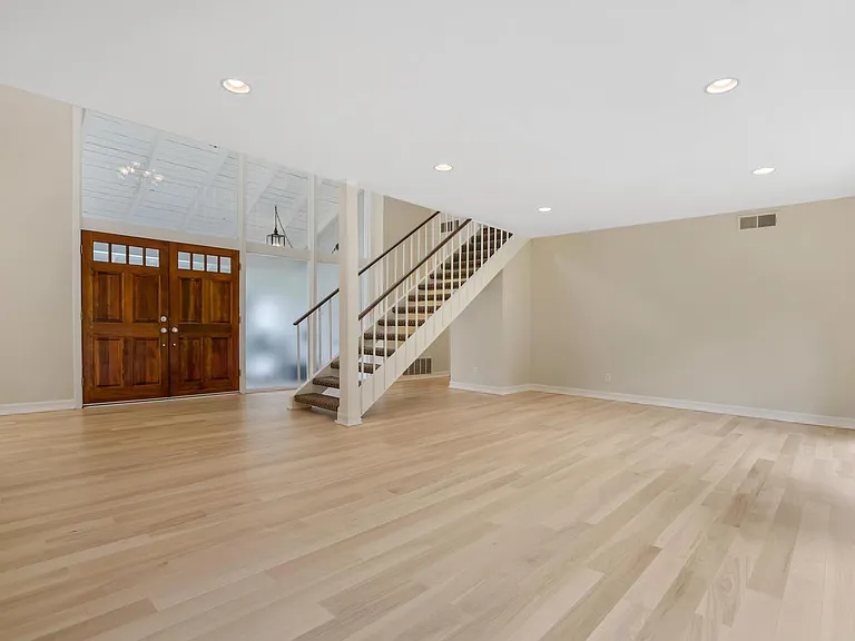 1672 Wellington Pl — Photo 14