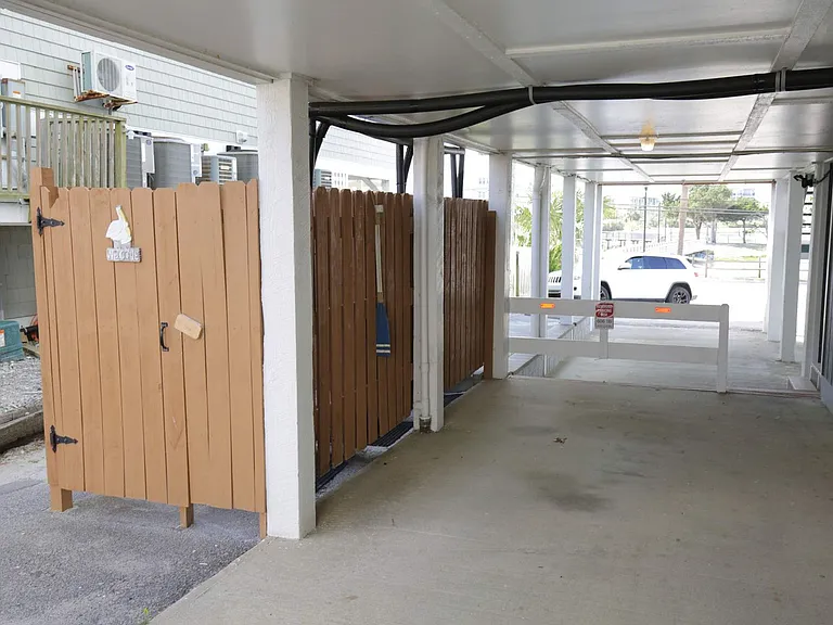 606 Carolina Beach Ave S #ID1302657P — Photo 10