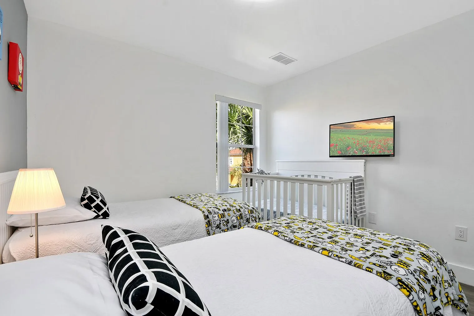 3 bed, 2.0 bath, $3,047 — Photo 4