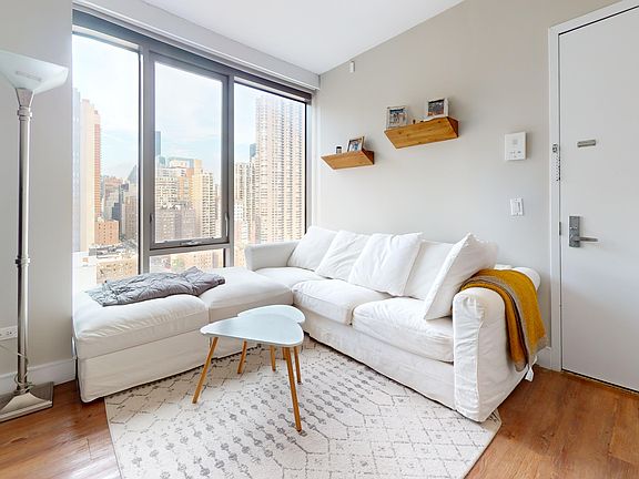 5th image of 237 E 34th St #2003