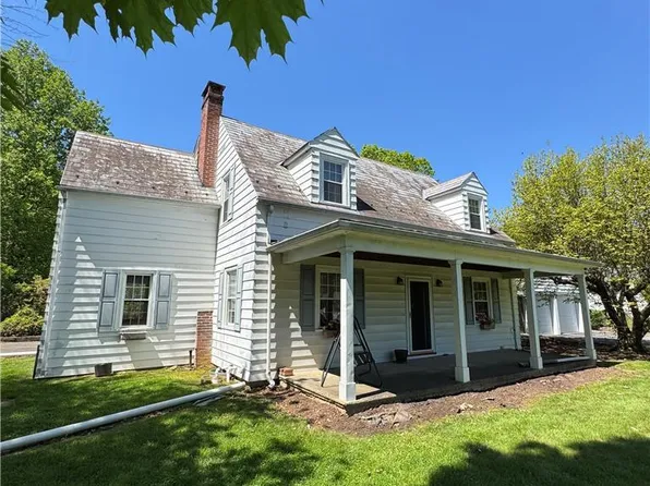 930 N Garibaldi Ave, Bangor, PA 18013