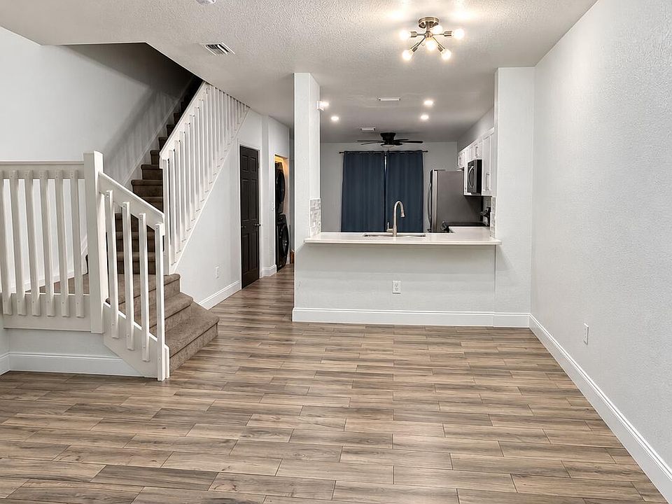 2nd image of 3629 SONOMA Drive