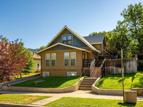 1026 Grand Ave, Glenwood Springs, CO 81601