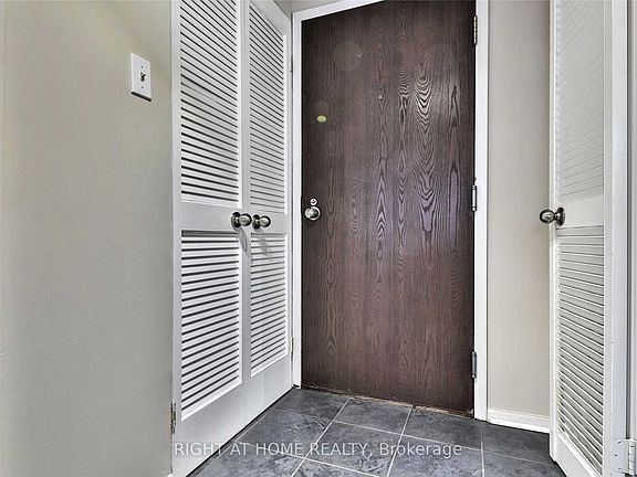 2nd image of 717 Bay St Unit 906