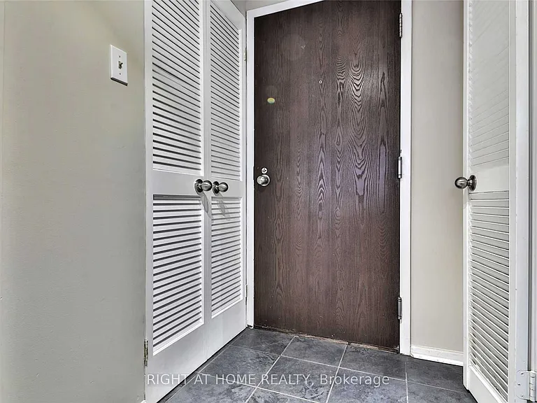 717 Bay St #906 — Photo 2
