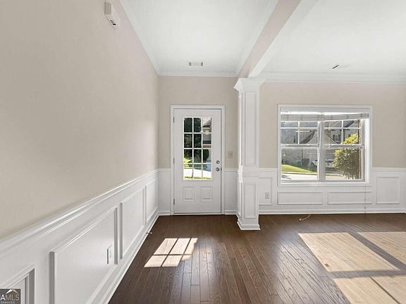 3rd image of 7491 Silk Tree Pointe