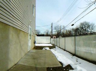 459 Bedford Ave, Staten Island, NY 10306