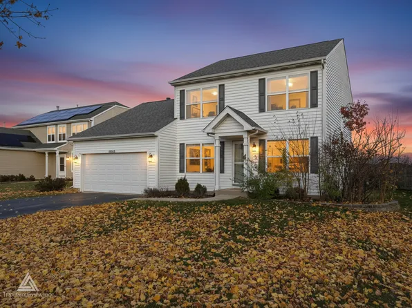 10828 Braemar Pkwy, Huntley, IL 60142