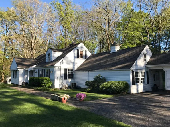 34800 Bridle Trail Ln, Solon, OH 44139