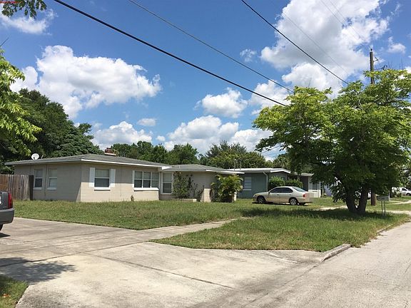 2nd image of 220 Balsam Dr