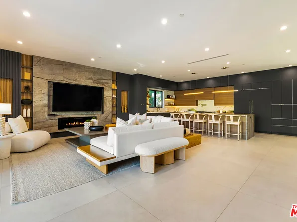 5186 Gloria Ave, Encino, CA 91436