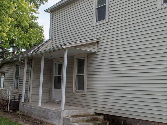 2nd image of 528 Beckman St