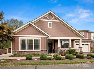 45 Brookstone Pl, Candler, NC 28715